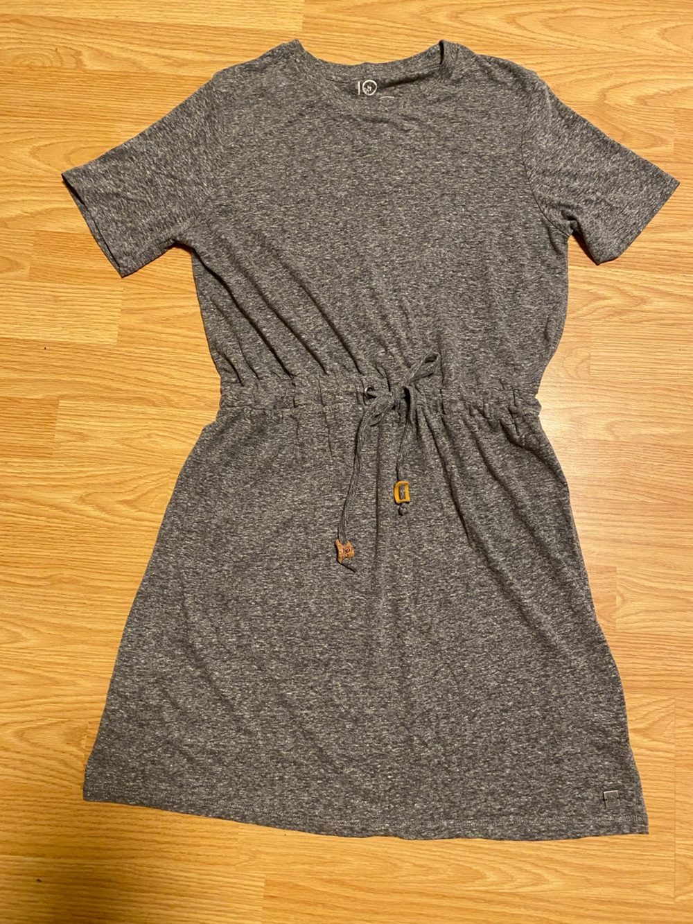 Tentree tee shirt dress size small grey
